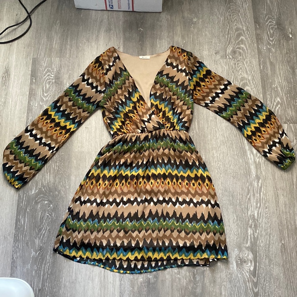 🍯Everly Chevron Faux Wrap Lined Long Sleeve Sheer Sleeve Dress